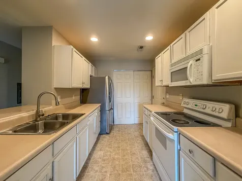 2404 Windward Boulevard Champaign IL 61821