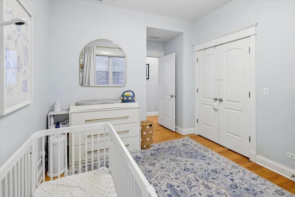 1539 West Montana Street Chicago IL 60614