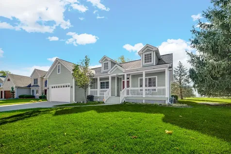 2161 Burnham Court Algonquin IL 60102