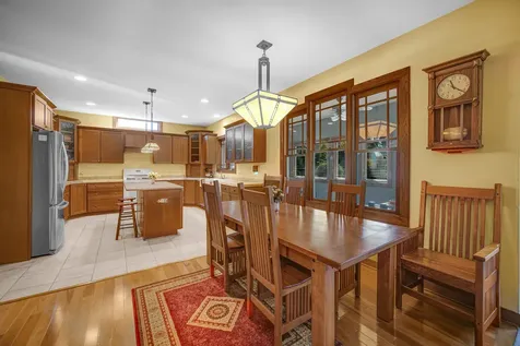 2161 Burnham Court Algonquin IL 60102