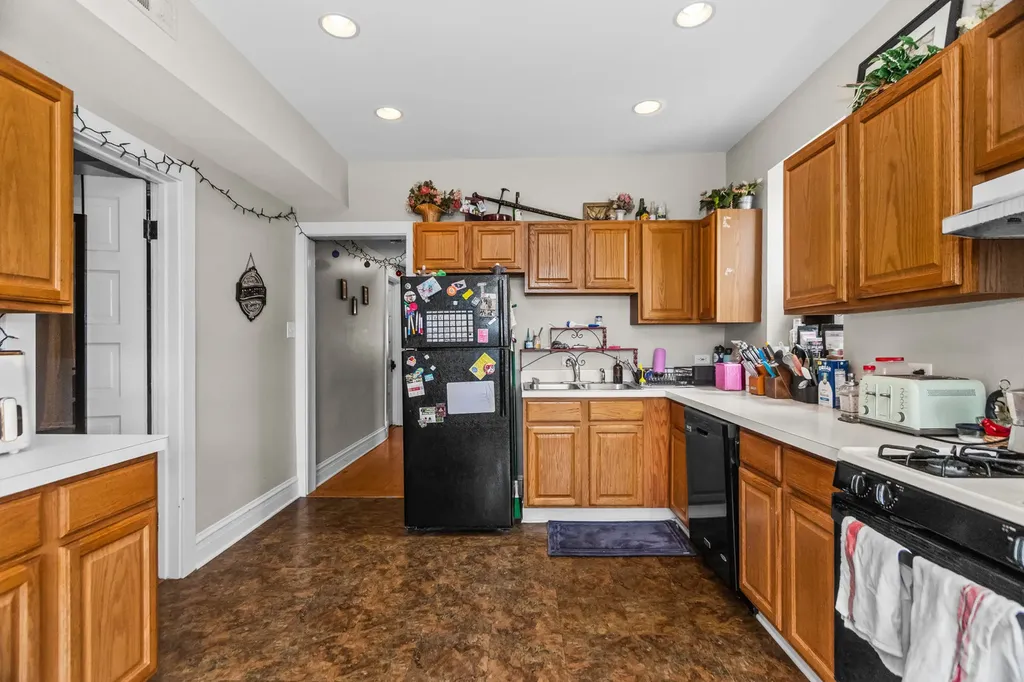 3732 North Racine Avenue Chicago IL 60613