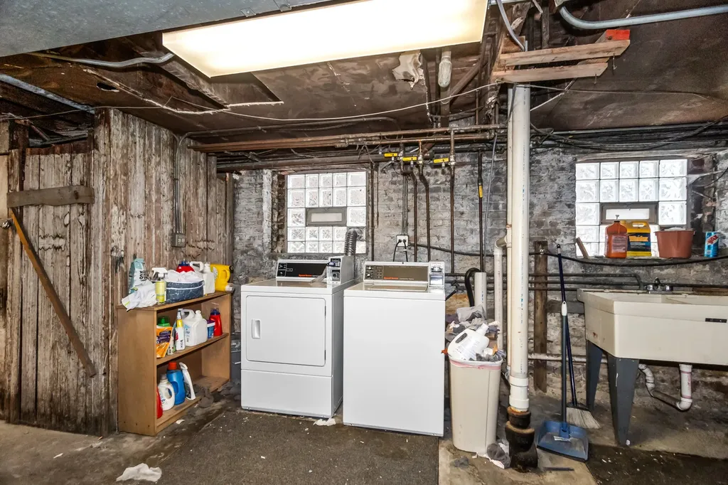 3732 North Racine Avenue Chicago IL 60613