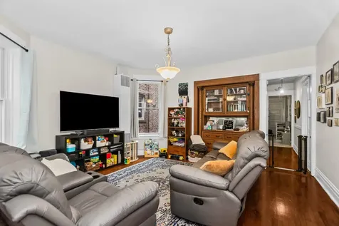 3732 North Racine Avenue Chicago IL 60613
