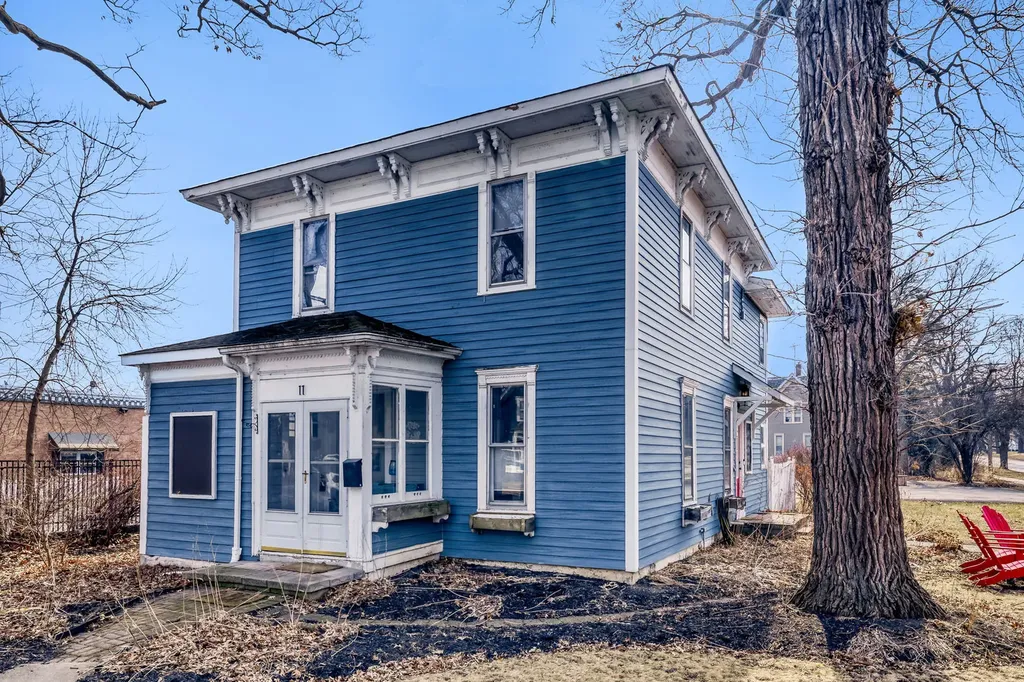 11 South Lake Street Grayslake IL 60030