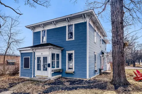11 South Lake Street Grayslake IL 60030