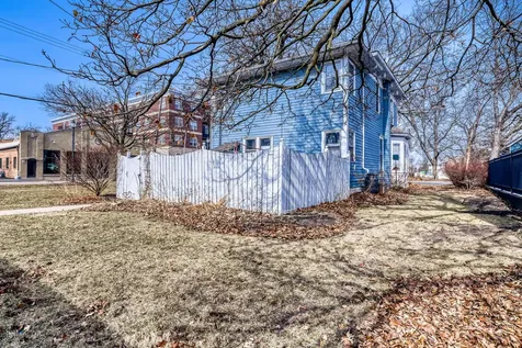 11 South Lake Street Grayslake IL 60030