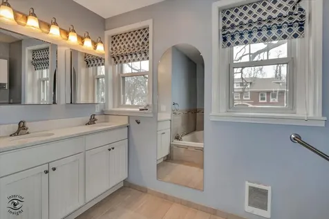 912 South Greenwood Avenue Kankakee IL 60901