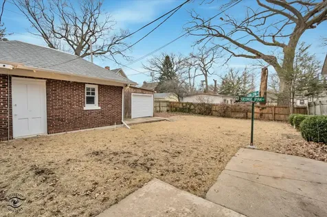 912 South Greenwood Avenue Kankakee IL 60901