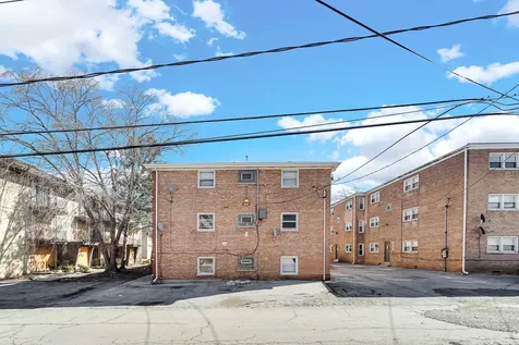 14132 South School Street Riverdale IL 60827