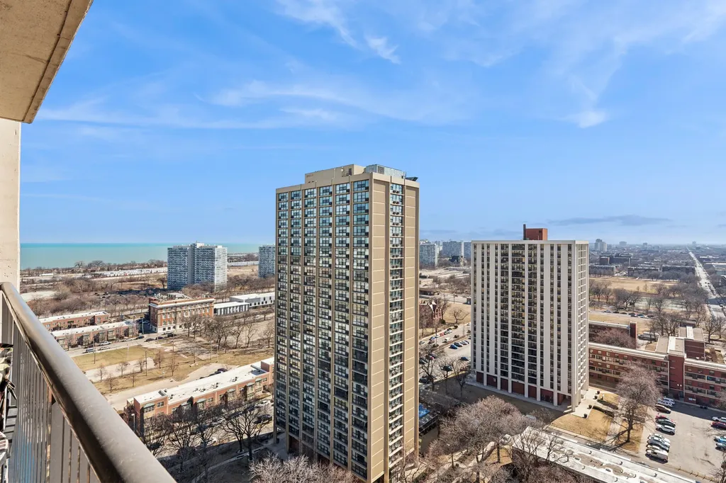2605 South Indiana Avenue Chicago IL 60616