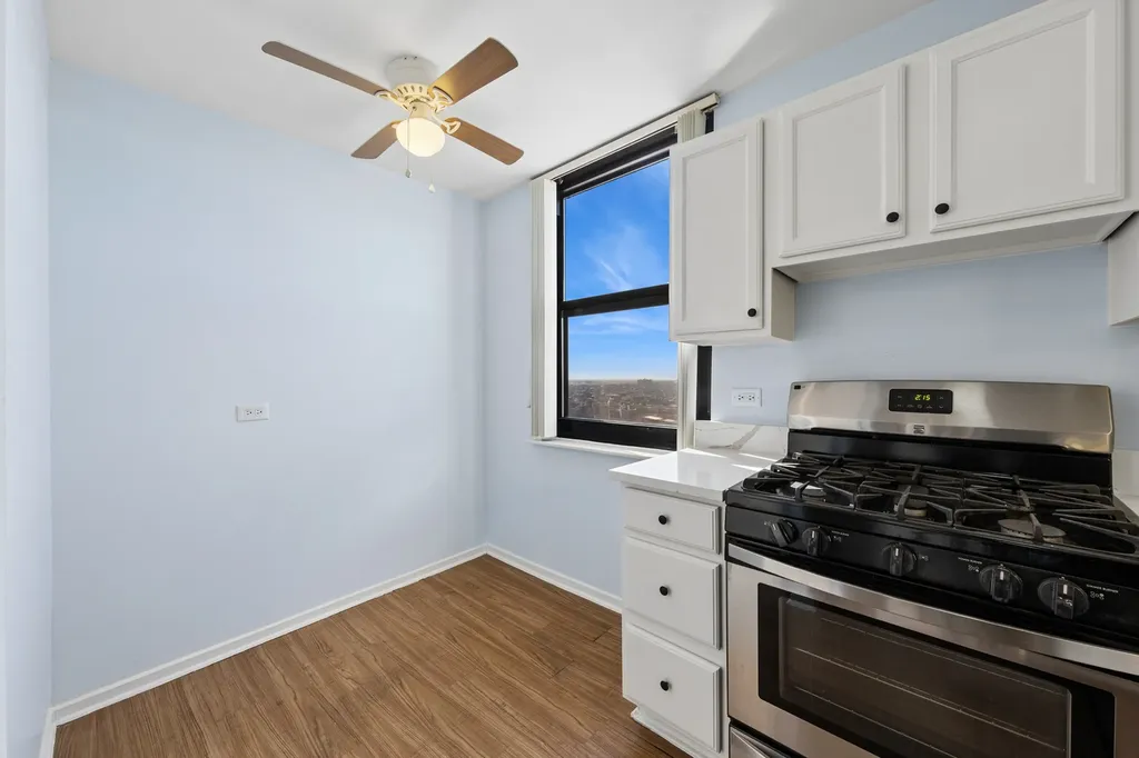 2605 South Indiana Avenue Chicago IL 60616