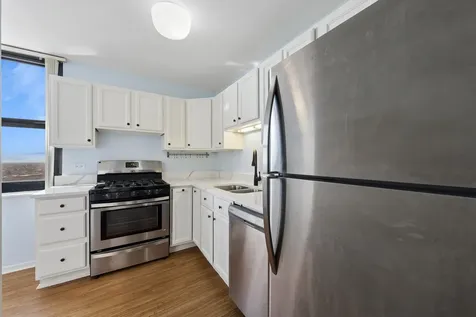 2605 South Indiana Avenue Chicago IL 60616