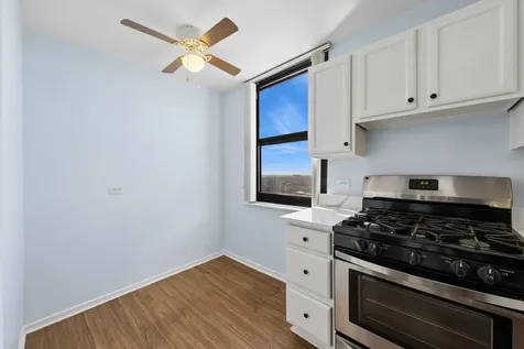 2605 South Indiana Avenue Chicago IL 60616