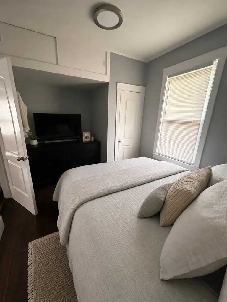 10529 South Perry Avenue Chicago IL 60628
