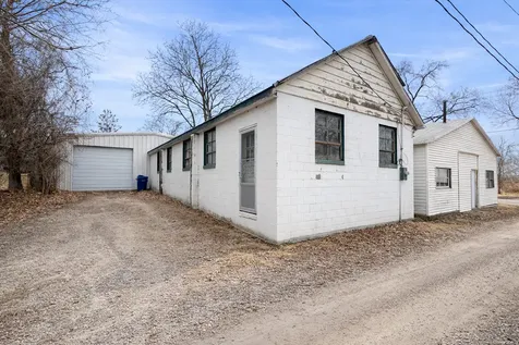 4810 2ND Avenue Moline IL 61265