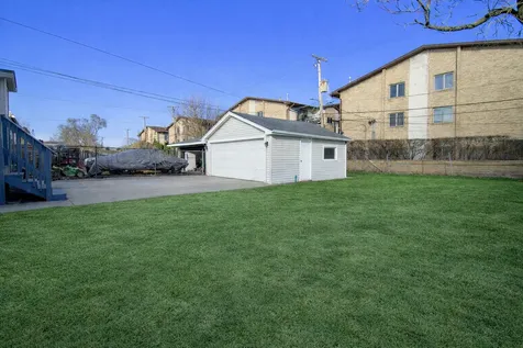 9821 Natoma Avenue Oak Lawn IL 60453