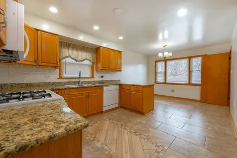 508 Hoxie Avenue Calumet City IL 60409