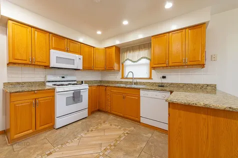 508 Hoxie Avenue Calumet City IL 60409