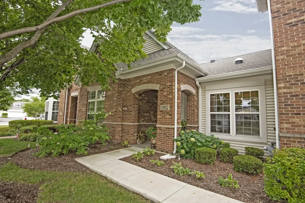 2852 Normandy Circle Naperville IL 60564