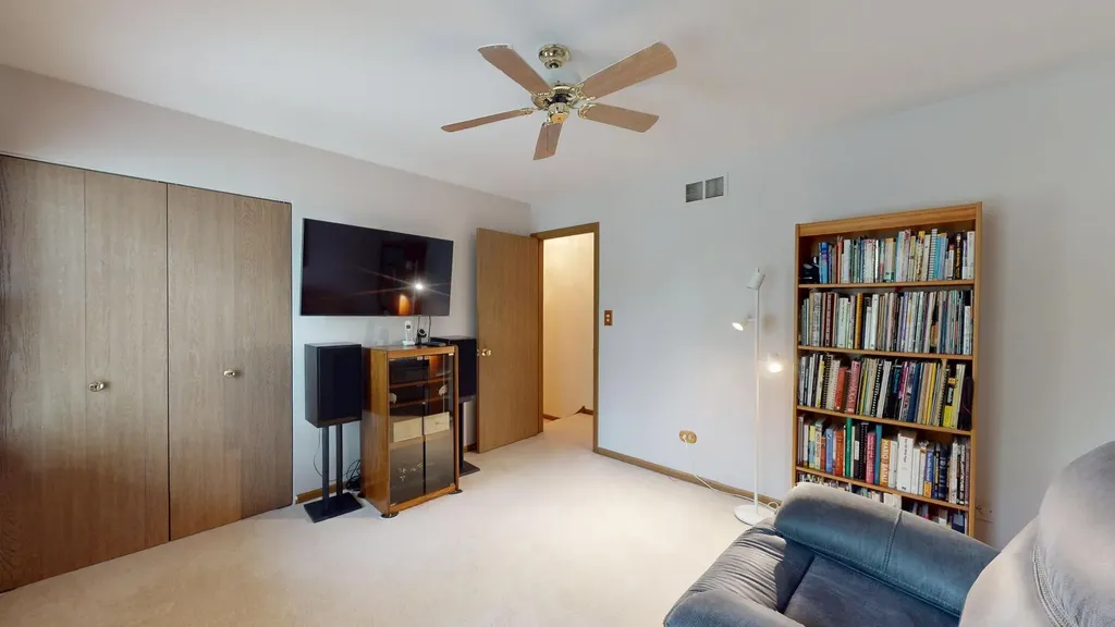 1705 Hawkins Avenue Downers Grove IL 60516
