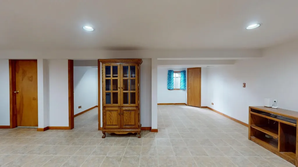 1705 Hawkins Avenue Downers Grove IL 60516