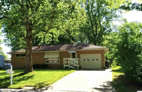 2025 West Hilltop Drive Quincy IL 62305