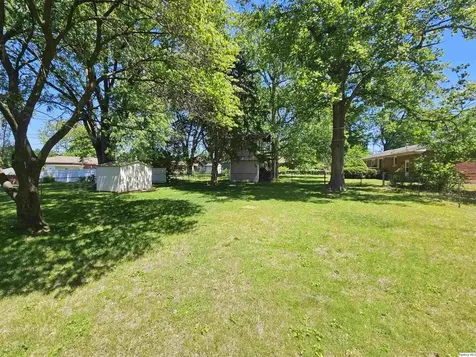 2025 West Hilltop Drive Quincy IL 62305