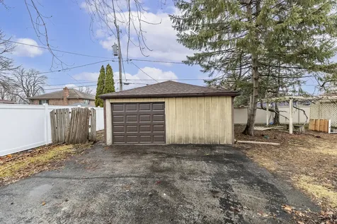 6212 West 92nd Place Oak Lawn IL 60453