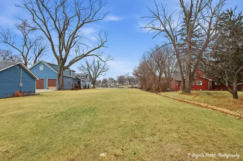 515 Country Club Drive Mchenry IL 60050