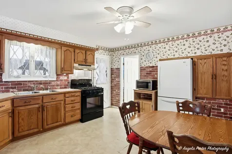 515 Country Club Drive Mchenry IL 60050