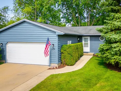 106 Wildflower Place Bloomington IL 61704