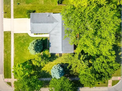 106 Wildflower Place Bloomington IL 61704