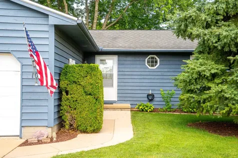 106 Wildflower Place Bloomington IL 61704