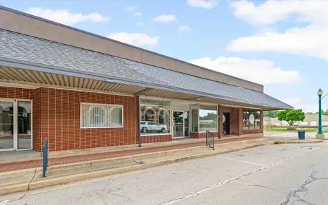103 North Main Street Tuscola IL 61953