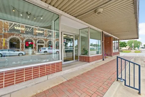 103 North Main Street Tuscola IL 61953