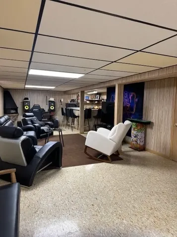 14240 South Manistee Avenue Burnham IL 60633