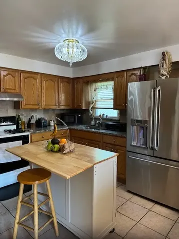 14240 South Manistee Avenue Burnham IL 60633