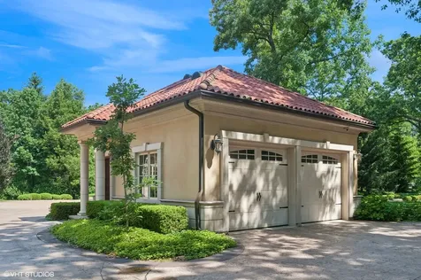 1031 Barrys Court Lake Forest IL 60045