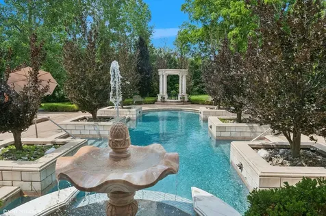 1031 Barrys Court Lake Forest IL 60045