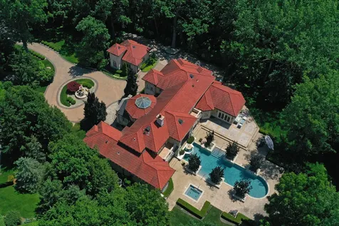 1031 Barrys Court Lake Forest IL 60045