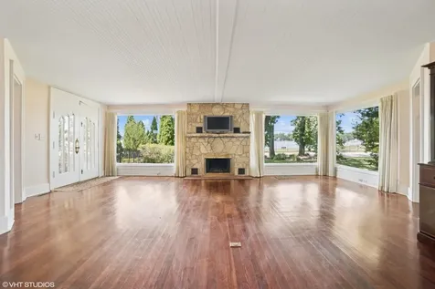 691 Lake Avenue Crystal Lake IL 60014