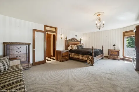 691 Lake Avenue Crystal Lake IL 60014