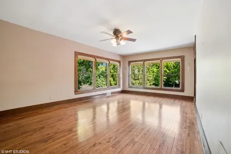 691 Lake Avenue Crystal Lake IL 60014