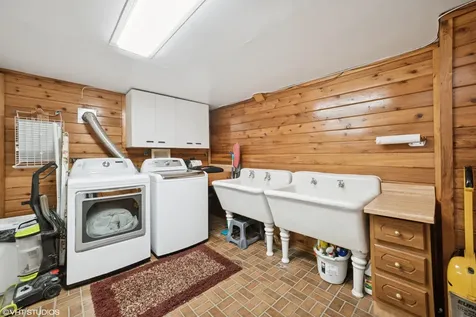 691 Lake Avenue Crystal Lake IL 60014