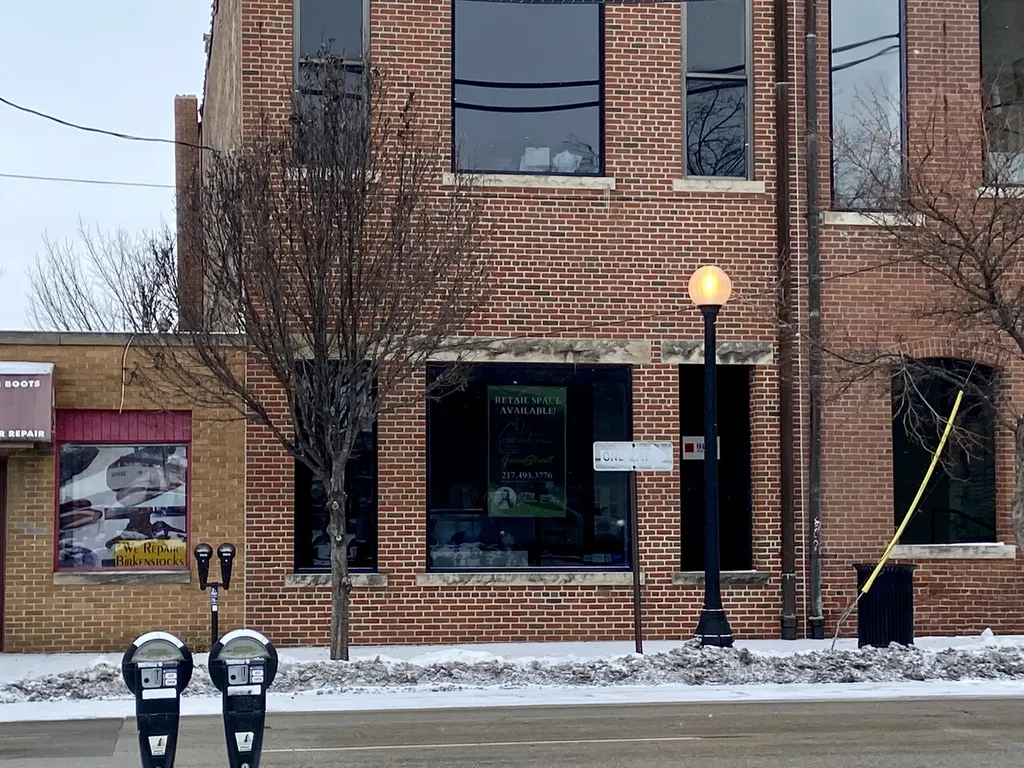 105 South Walnut Street Champaign IL 61820