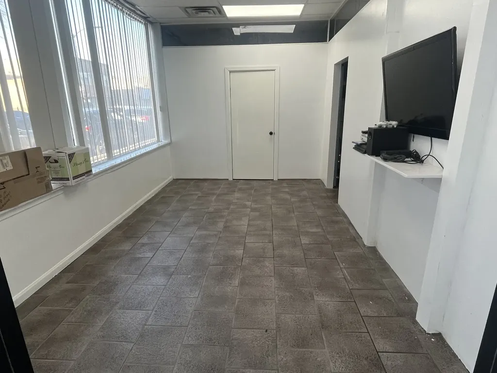 5245 West Diversey Avenue Chicago IL 60639