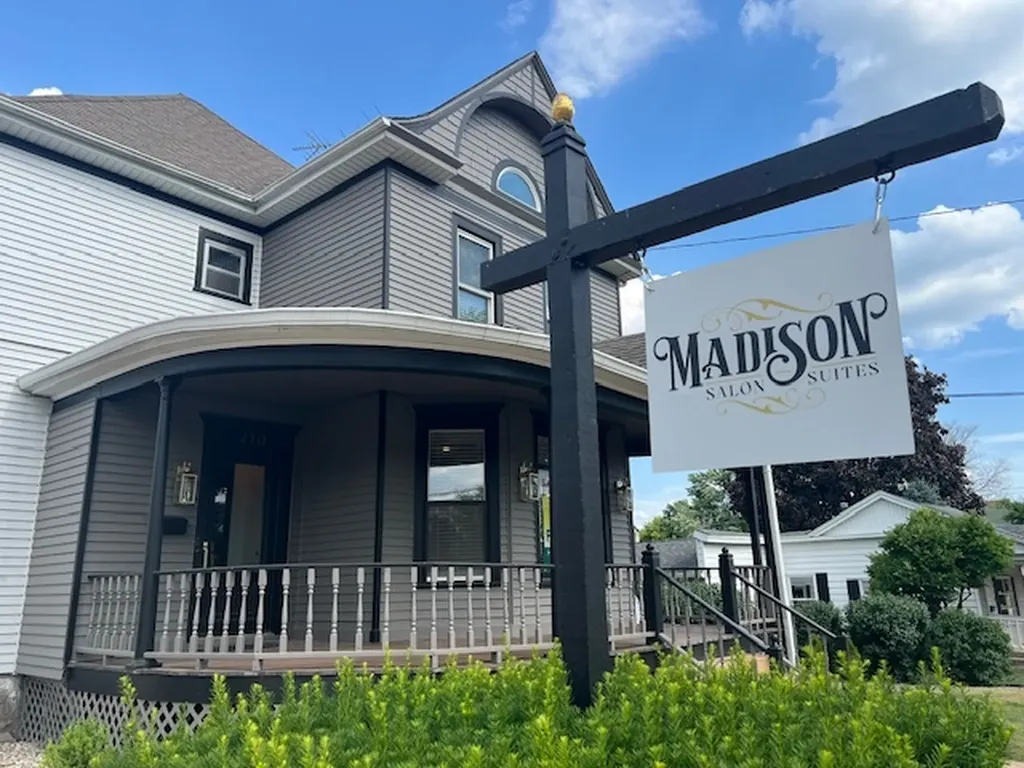 210 North Madison Street Woodstock IL 60098