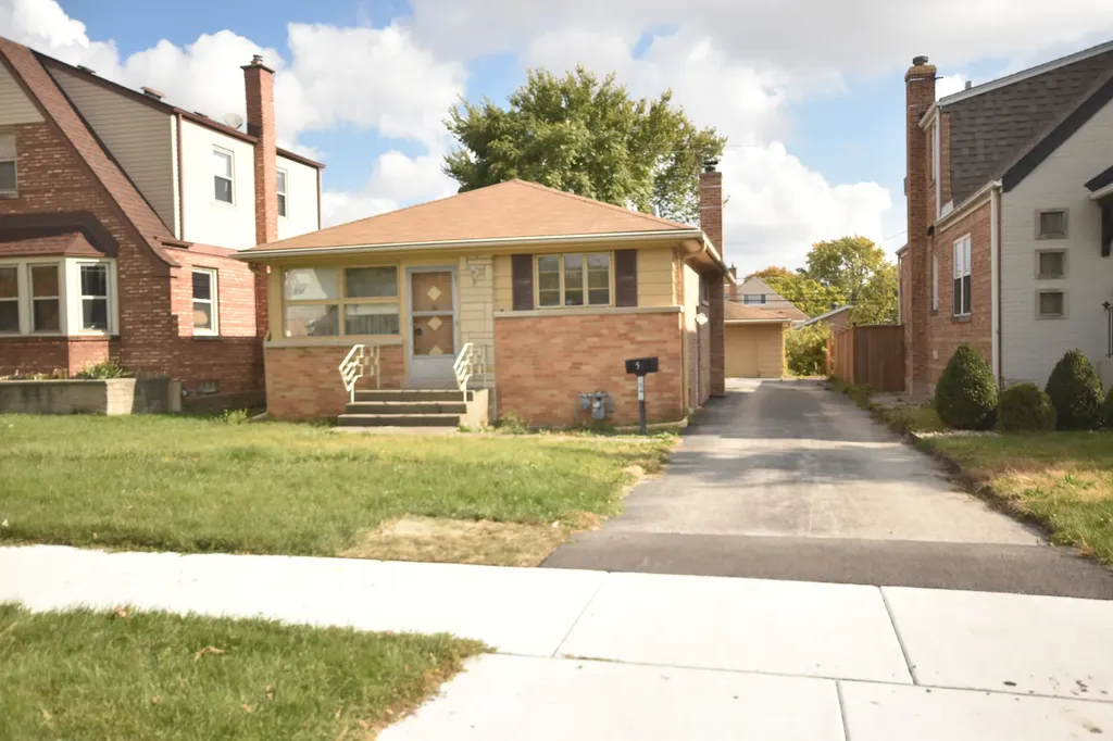 1541 North Lee Boulevard Berkeley IL 60163