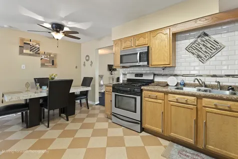 109 Walnut Street Park Forest IL 60466