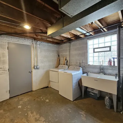 678 Muskegon Avenue Calumet City IL 60409